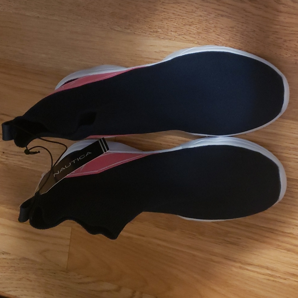 Nautica pull up sneaker